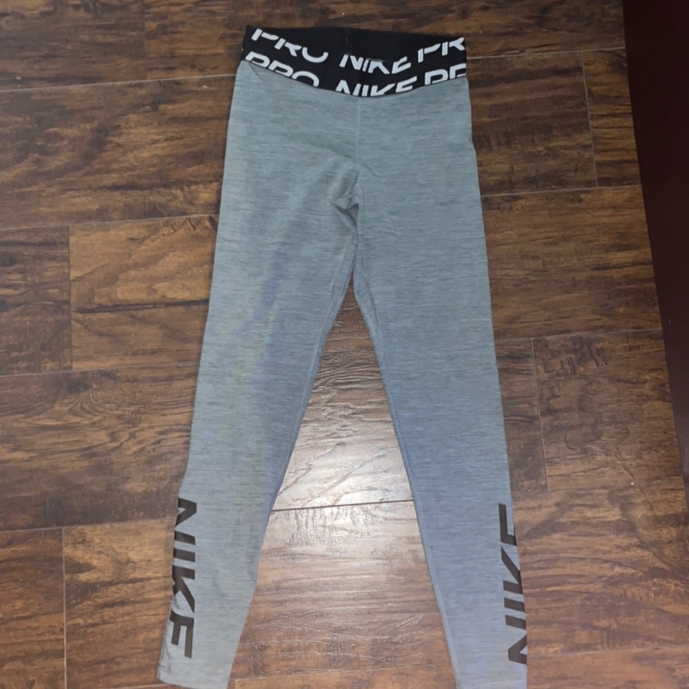 Nike Pro leggings
